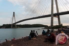  Kapal Tongkang Tabrak Jembatan Dua Belerang Batam